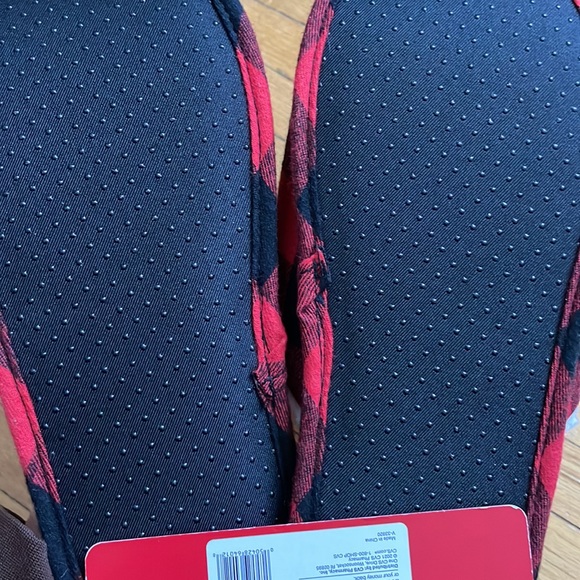 Women’s mom bear plaid house slippers size medium - Picture 2 of 2